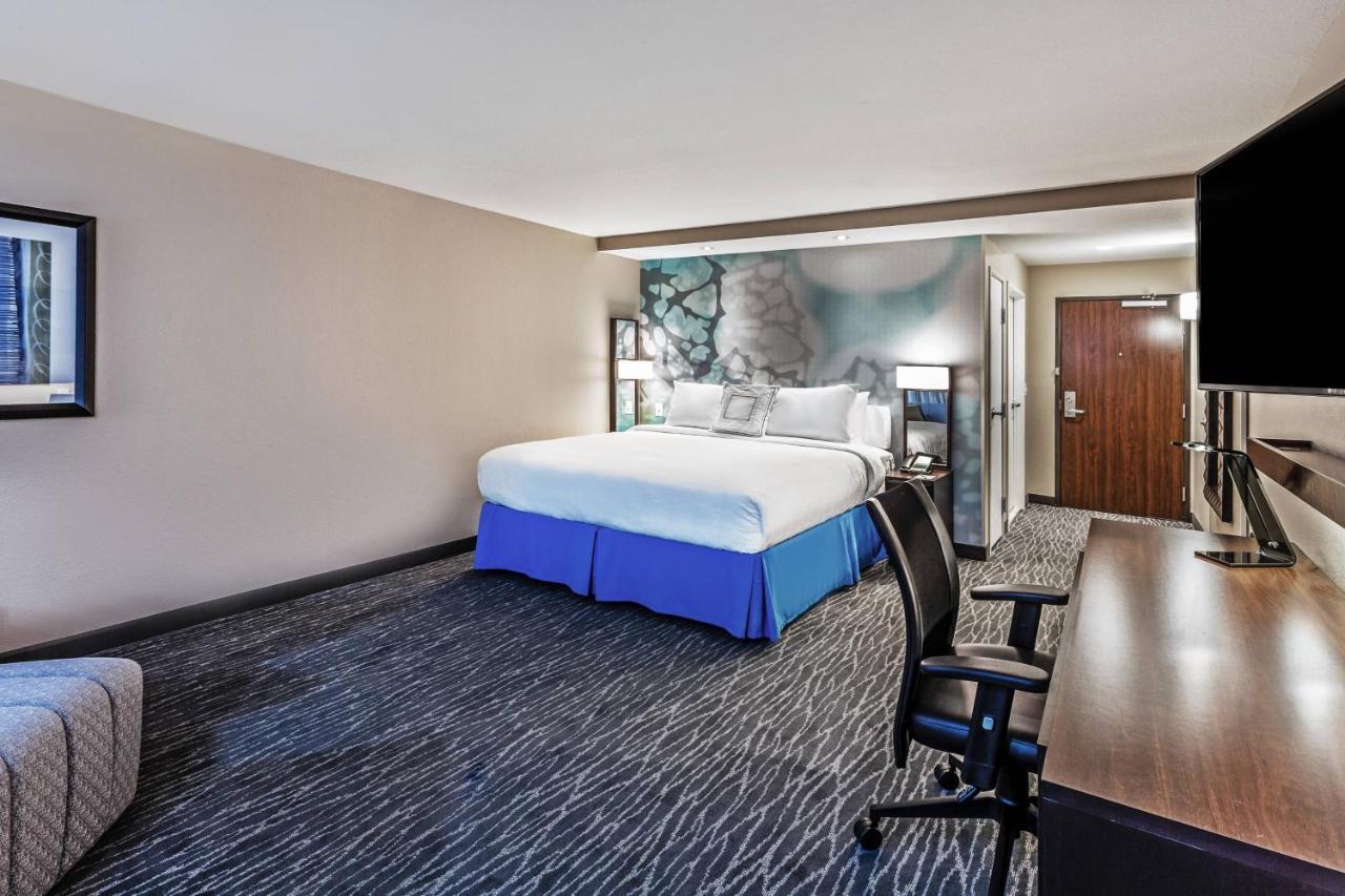 Courtyard Houston I-10 West/Park Row Hotel Exterior photo